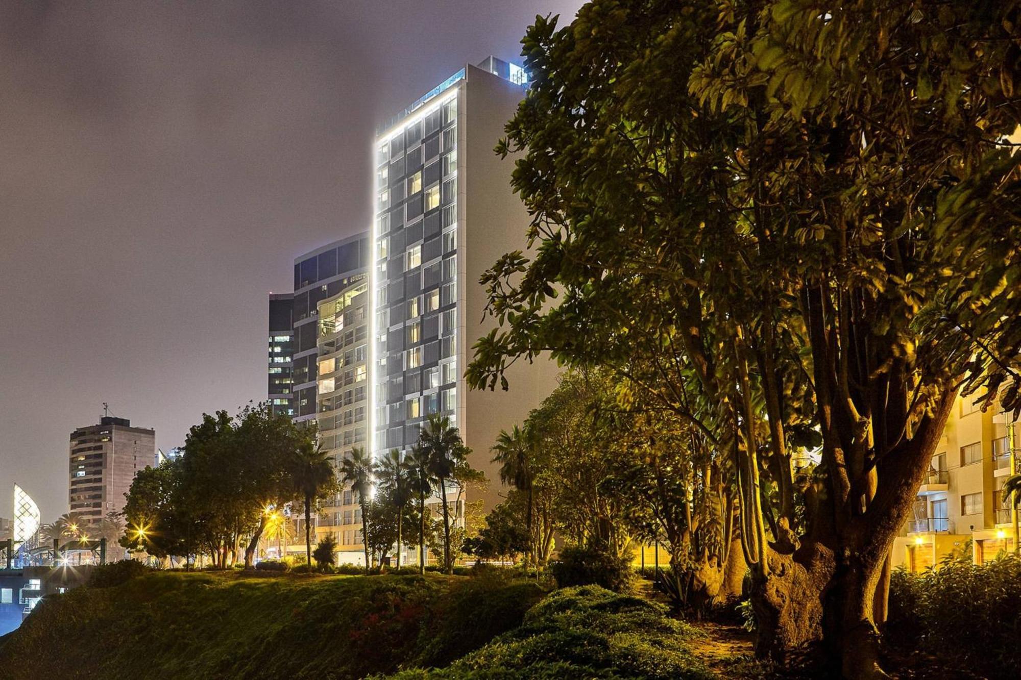 Ac Hotel By Marriott Lima Miraflores Exteriör bild