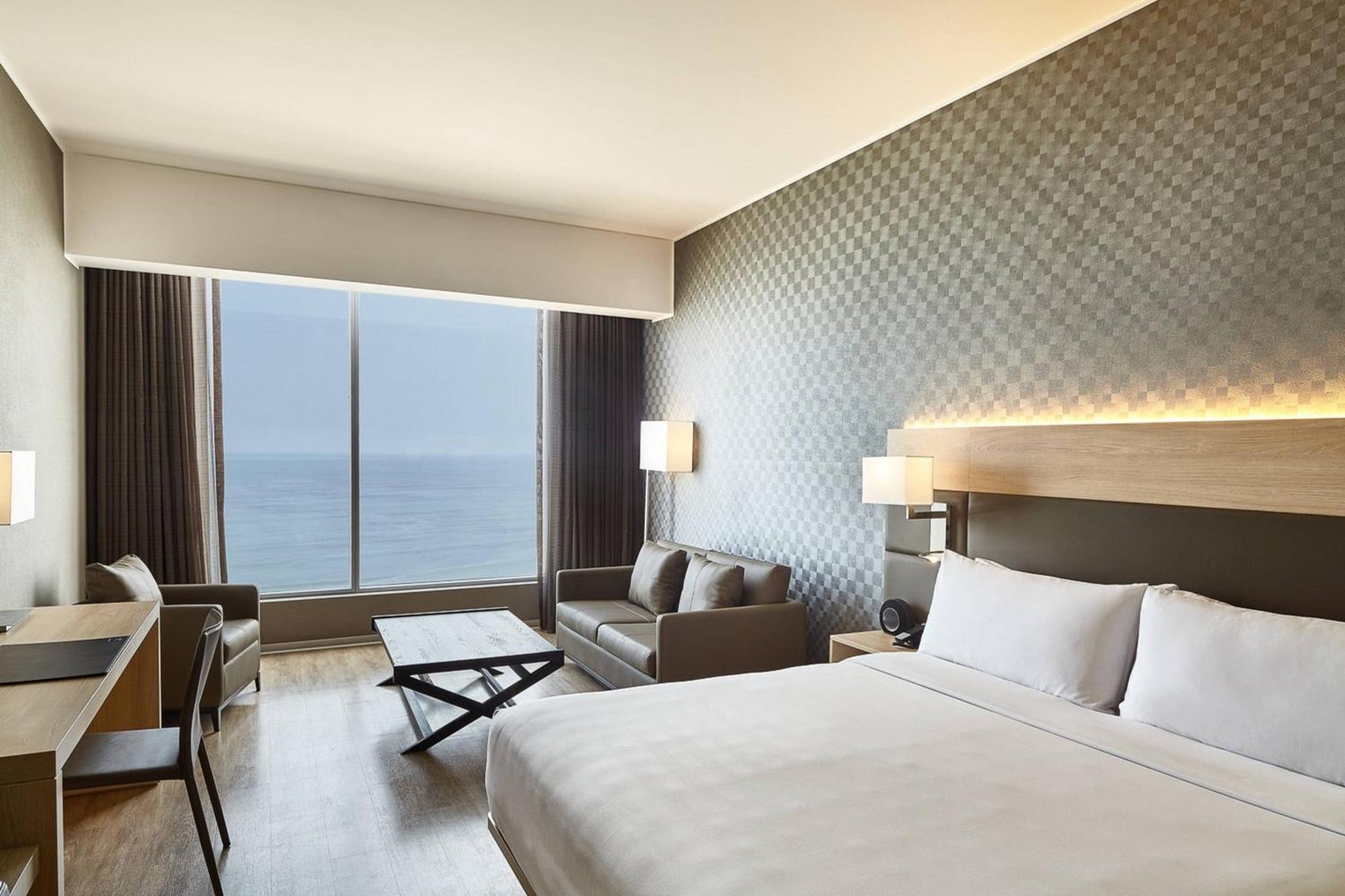 Ac Hotel By Marriott Lima Miraflores Exteriör bild