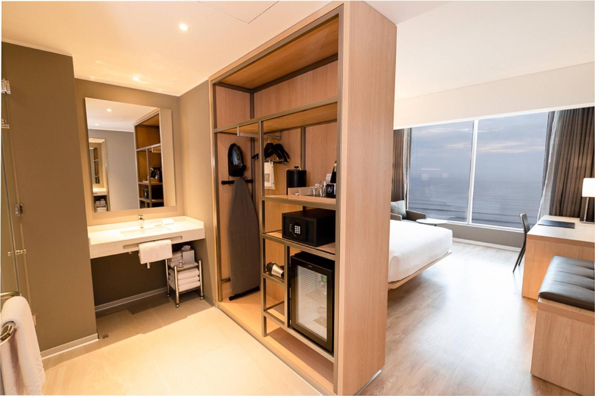 Ac Hotel By Marriott Lima Miraflores Exteriör bild