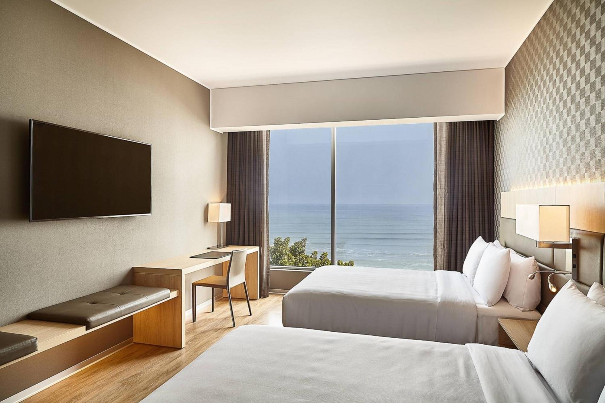 Ac Hotel By Marriott Lima Miraflores Exteriör bild